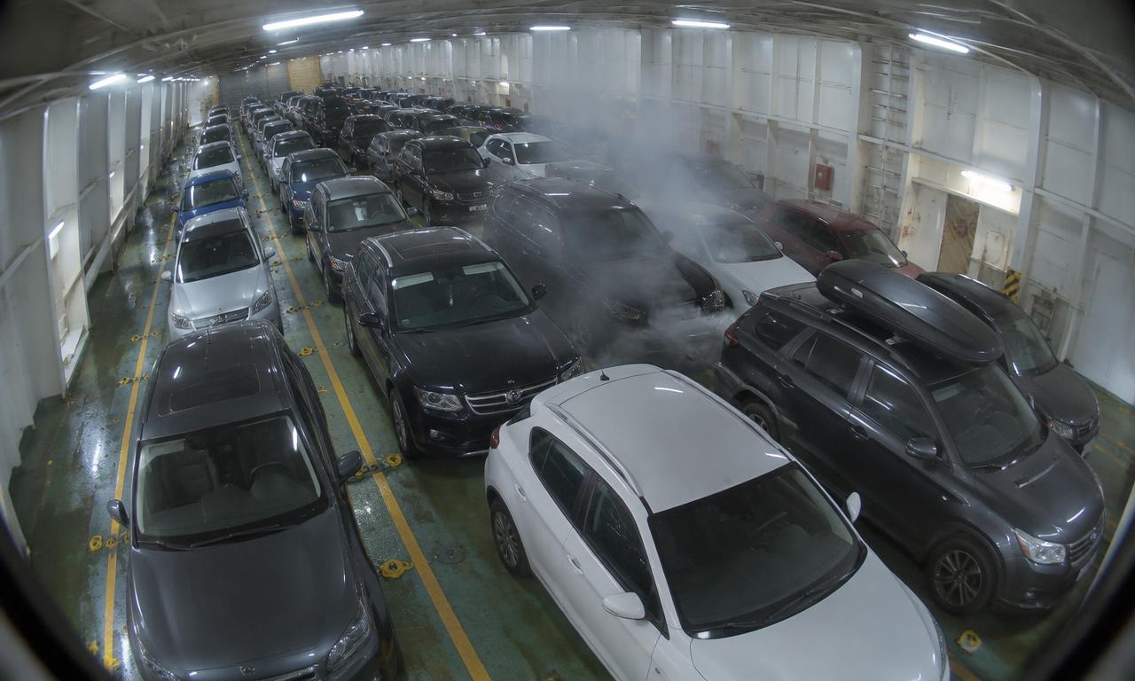 Illustrative EyeCU camera scenario — not historical footage